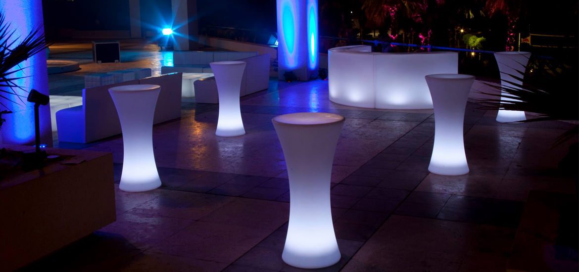 a tus invitados con los nuevos muebles LED - Compratuled