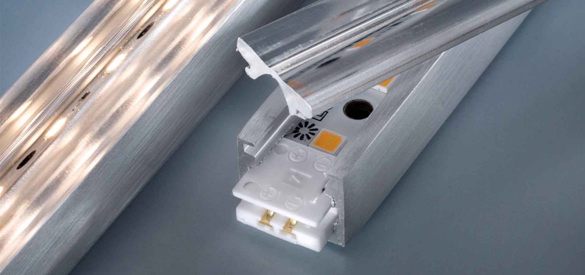 Perfiles de aluminio para tiras LED: qué son y cómo instalarlos -  Compratuled