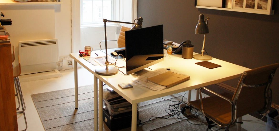 Descubre cómo es la iluminación perfecta para la zona de escritorio - Foto 1